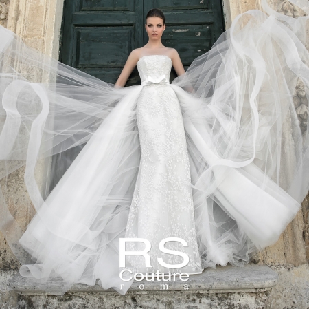 RSクチュールのウェディングドレスを掲載しました。