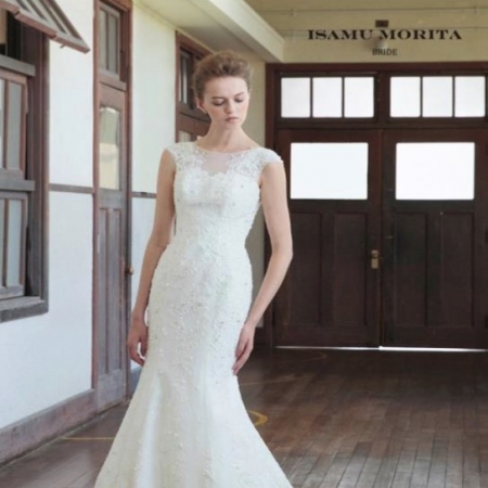 ISAMU MORITA の人気ウェディングドレスのサイズ違いを更新しました。